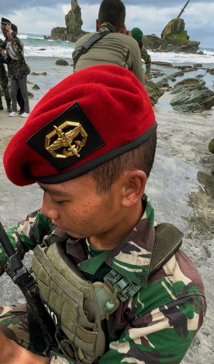 Den Den Darel Wicaksana